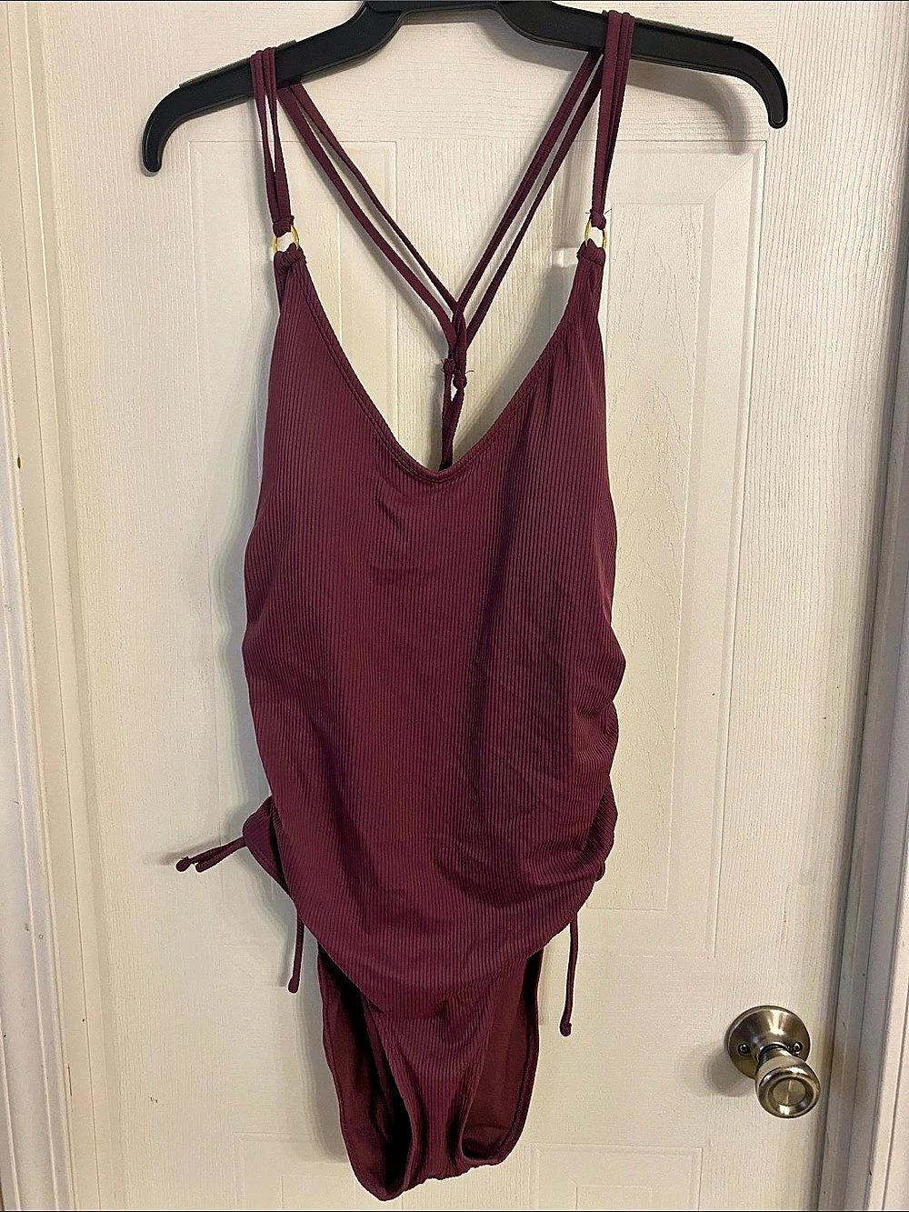 Time and Tru Ribbed Plunge One-Piece Swimsuit XL (16-18)
